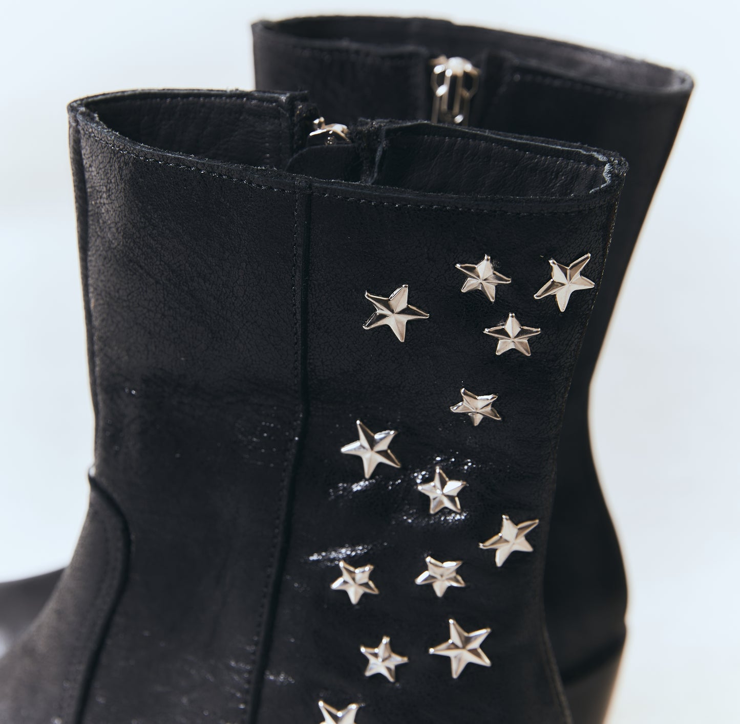 LOURDES BLACK